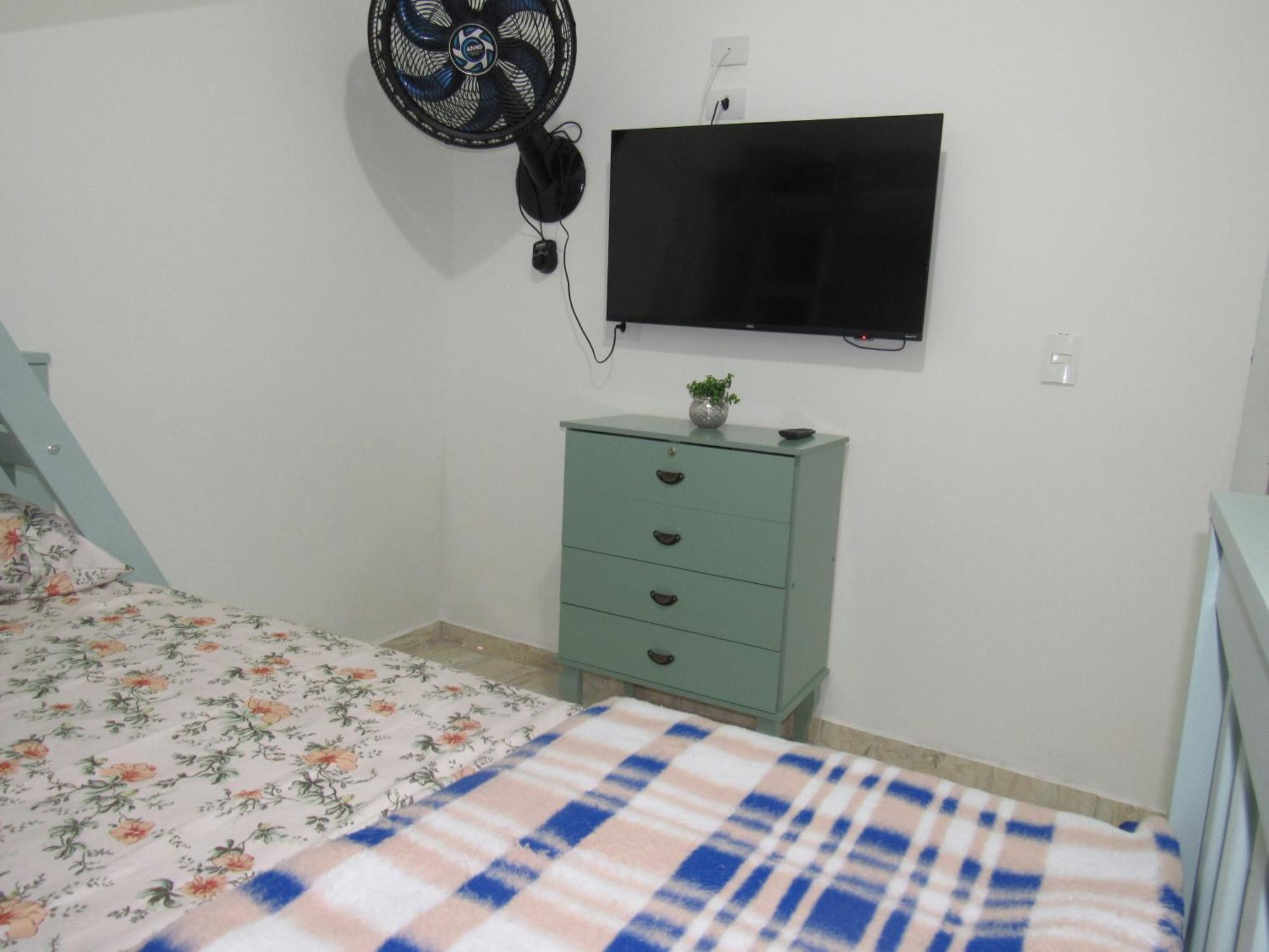 Vitoria Hostel กัวรูยุส ภายนอก รูปภาพ