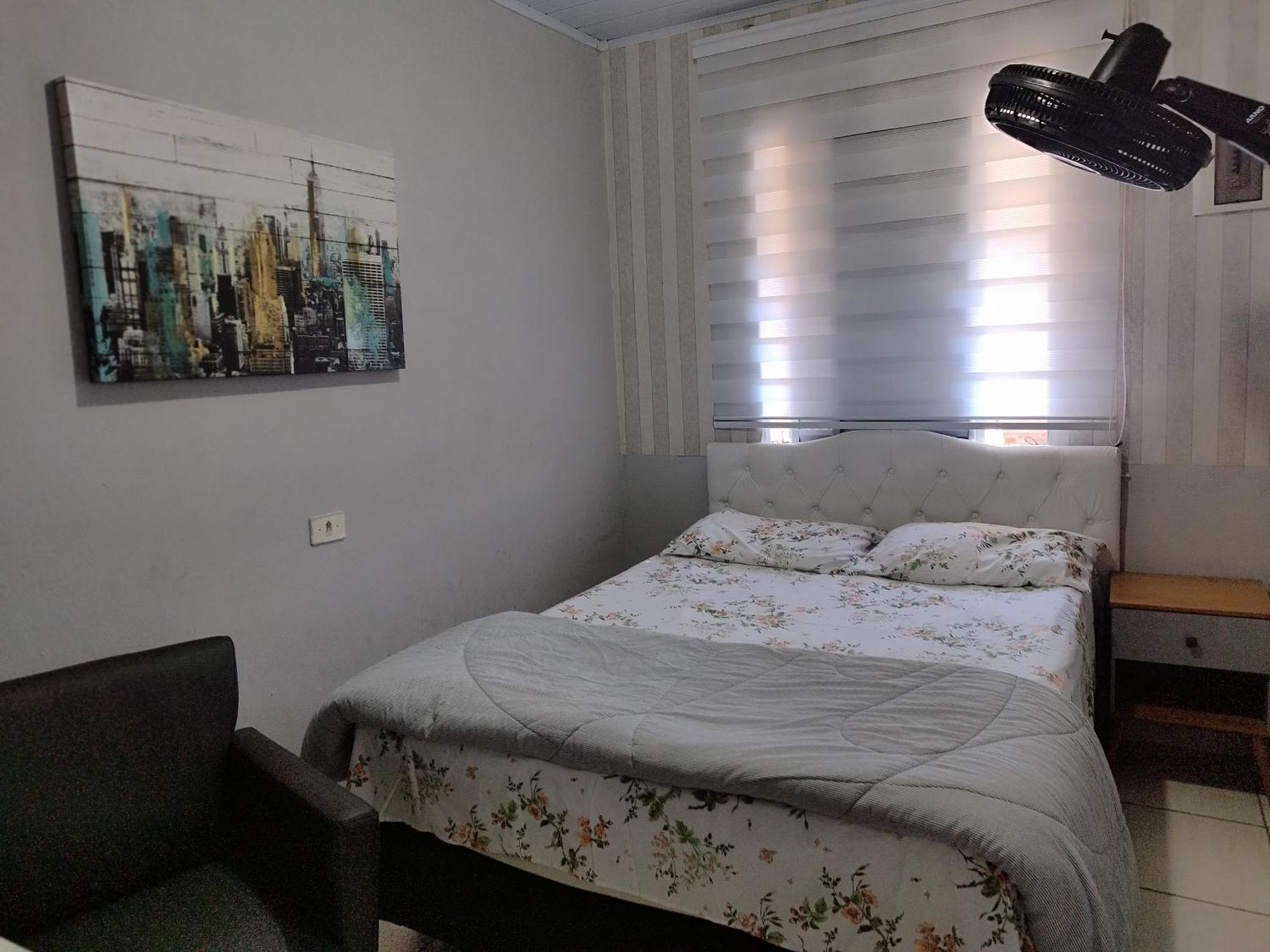 Vitoria Hostel กัวรูยุส ภายนอก รูปภาพ